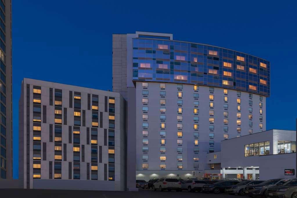 Wyndham Grand Fallsview Hotel Niagara Falls