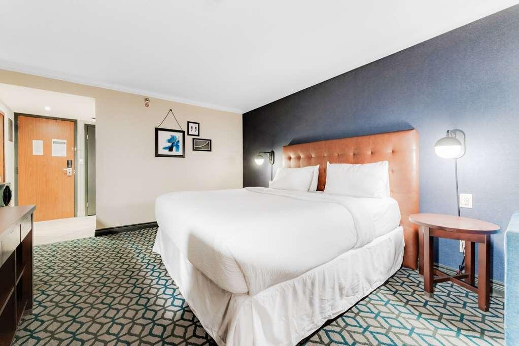 Wyndham Grand Fallsview