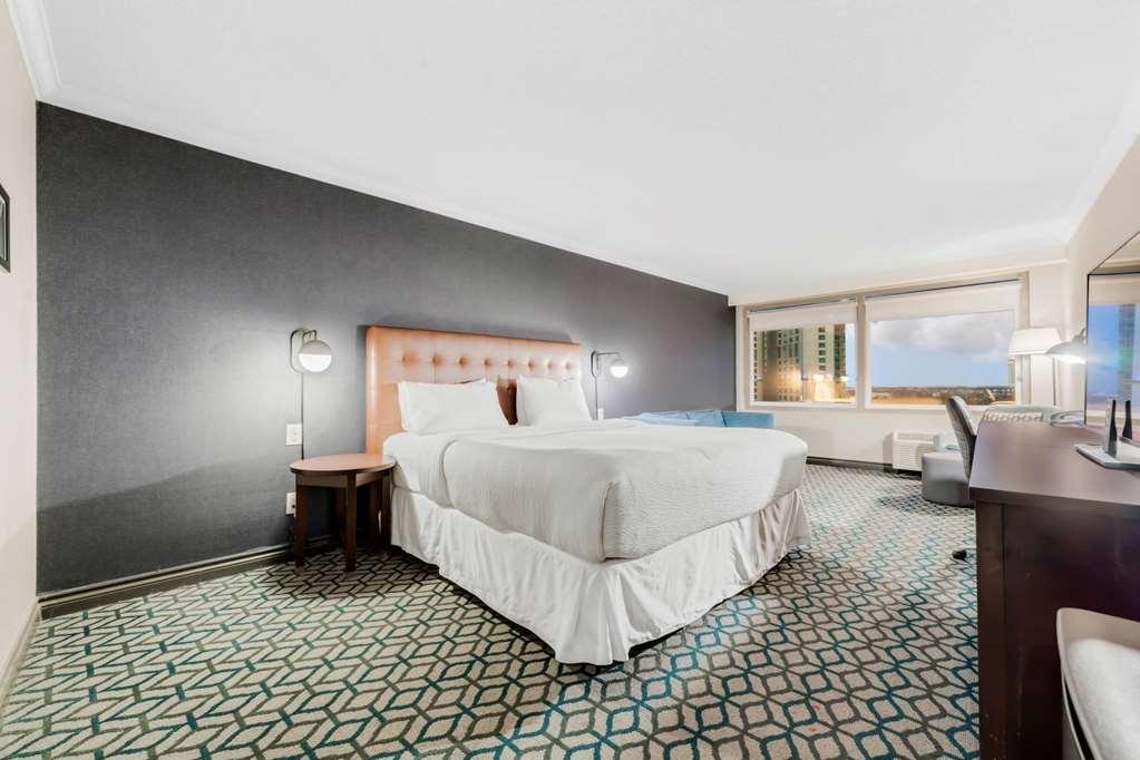 Wyndham Grand Fallsview Hotel Niagara Falls