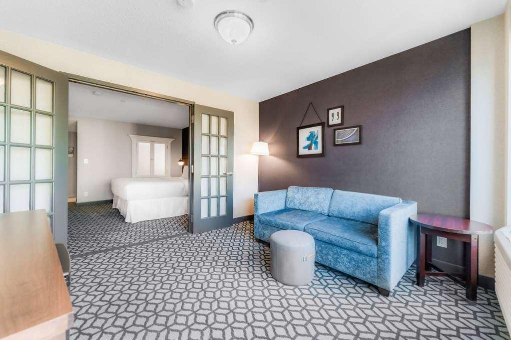 Wyndham Grand Fallsview * Niagara Falls