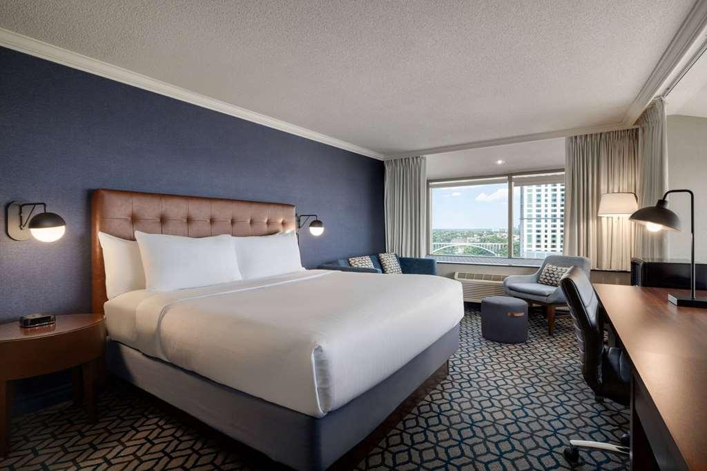 Hotel Wyndham Grand Fallsview Niagara Falls