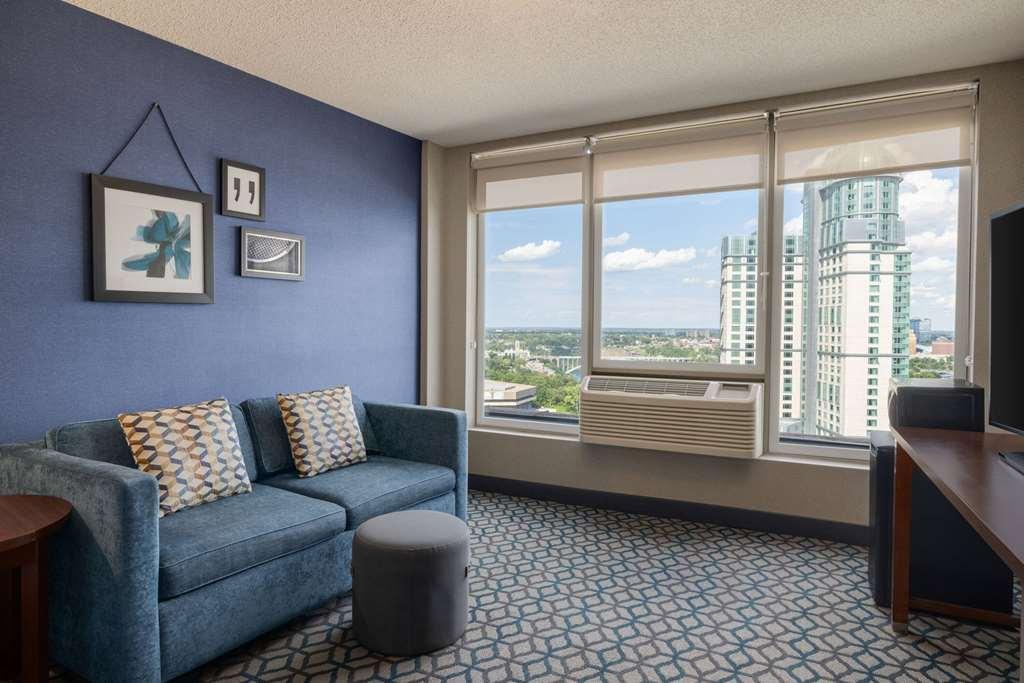 Hotel Wyndham Grand Fallsview Niagara Falls