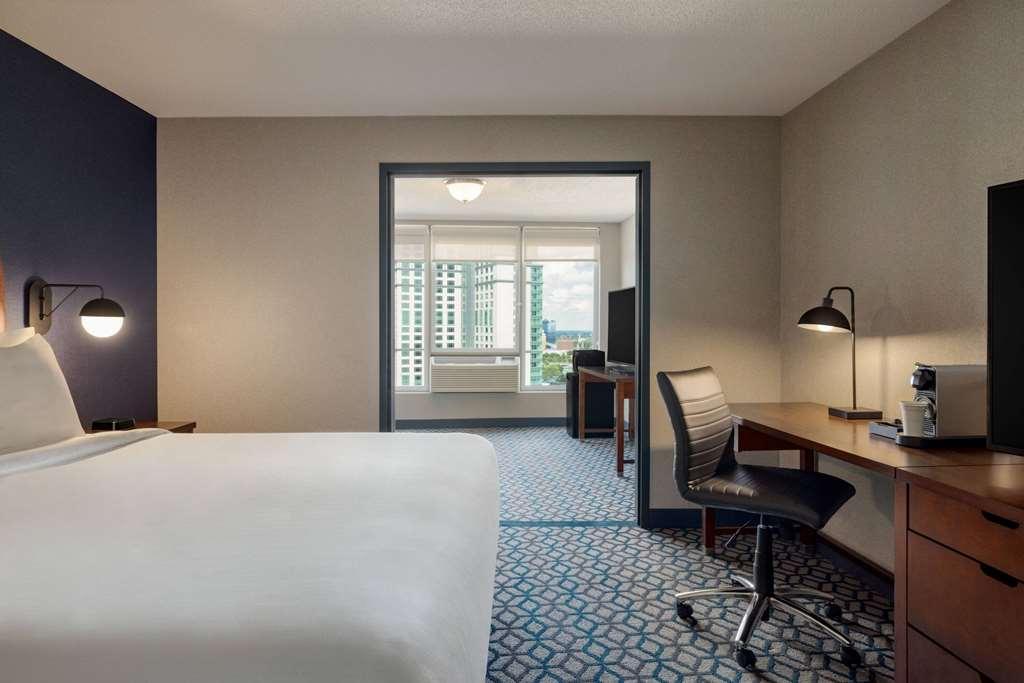 Wyndham Grand Fallsview * Niagara Falls
